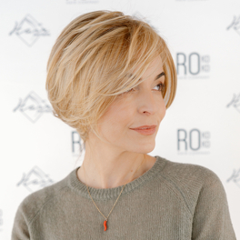Blonde heat-resistant synthetic wig SAPPHIRE #10/24/80