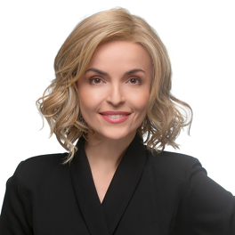 Synthetic heat-resistant wig in blond CHEERFUL #10/24/80